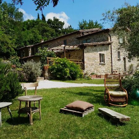 Agriturismo Montesalce Βίλα Γκούμπιο Εξωτερικό φωτογραφία