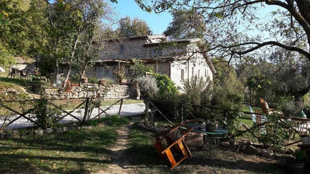 Agriturismo Montesalce Βίλα Γκούμπιο Εξωτερικό φωτογραφία